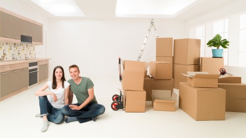 Local moving truck for apartments and flats in Stockwell